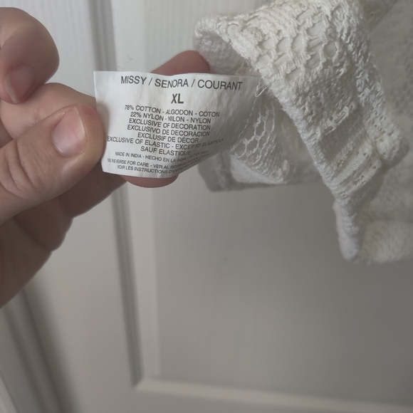 Top - Picture 4 of 4